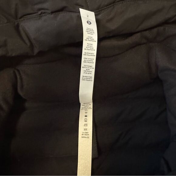 Lululemon Pack It Down 700-Fill Long Jacket Womens size US 2 WORN ONCE - Picture 3 of 3